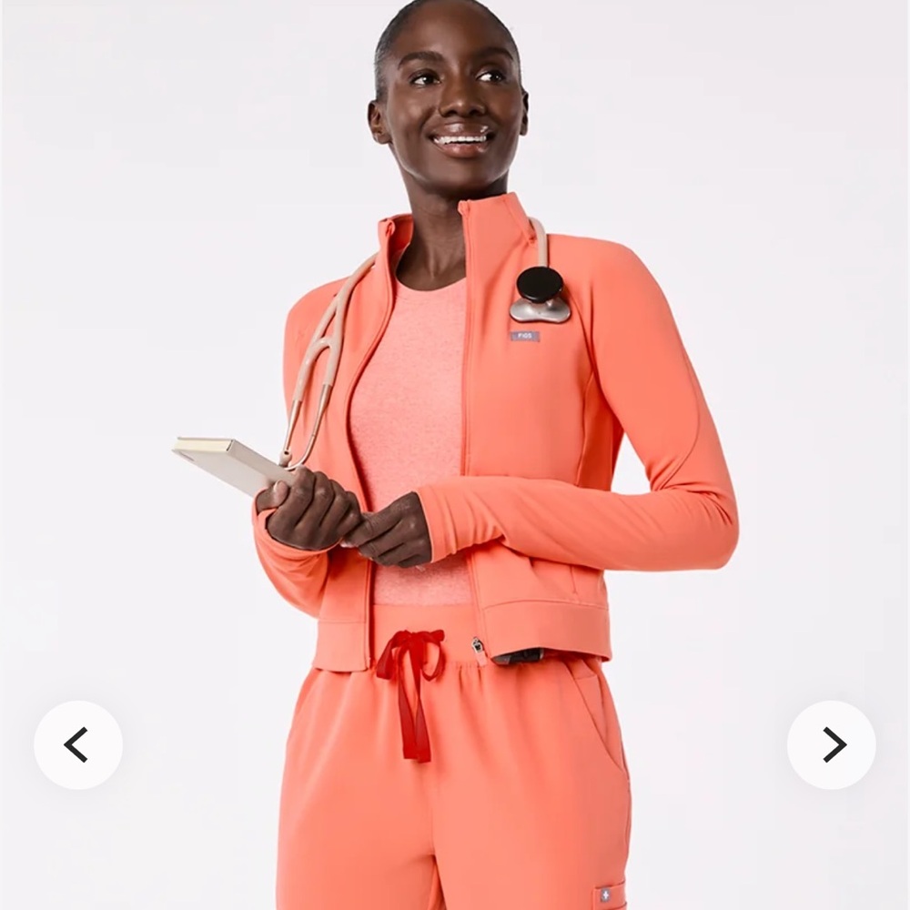 FIGS On-Shift ContourKnit Cropped Jacket-Sunset Drift - Picture 2 of 6